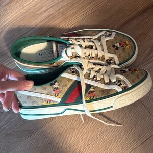 Gucci x disney canvas sneakers mickey print